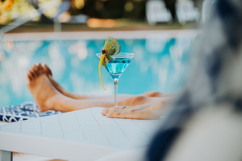 プールサイドバー