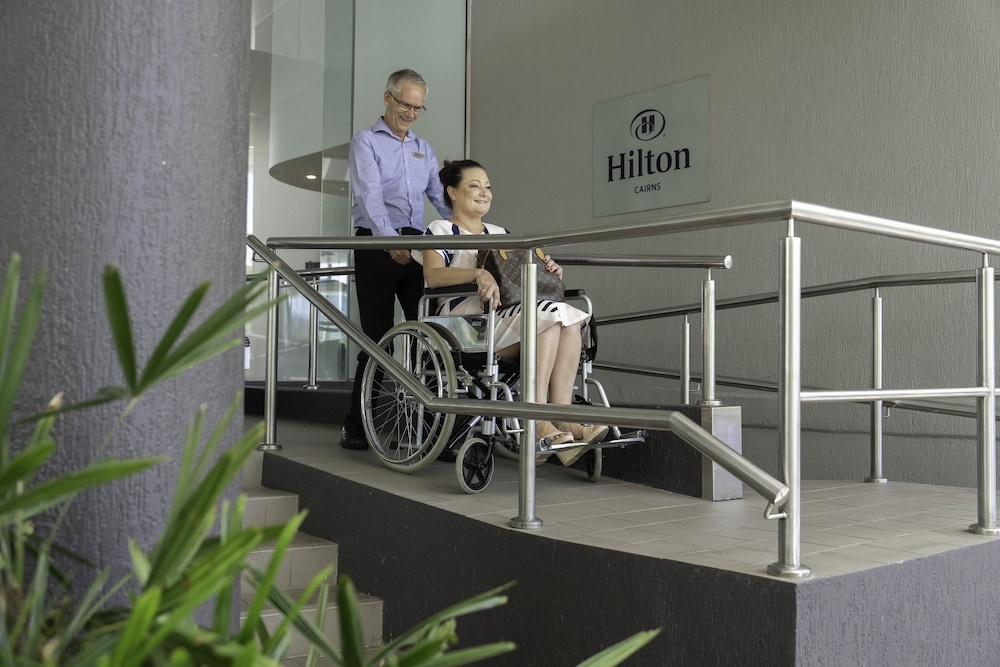 お客様用の車椅子