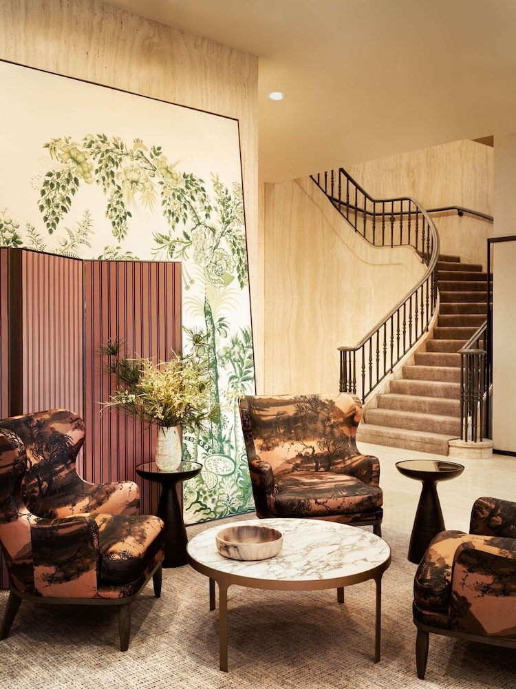 ロビー応接スペース