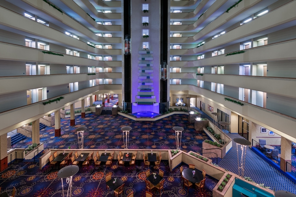 ロビーラウンジ