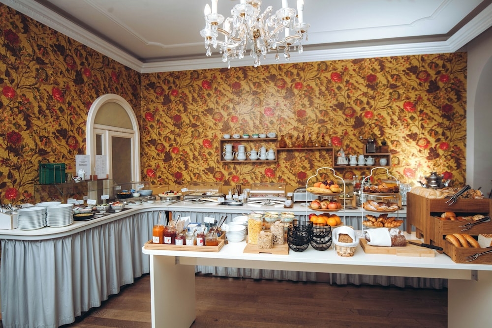 朝食ビュッフェ