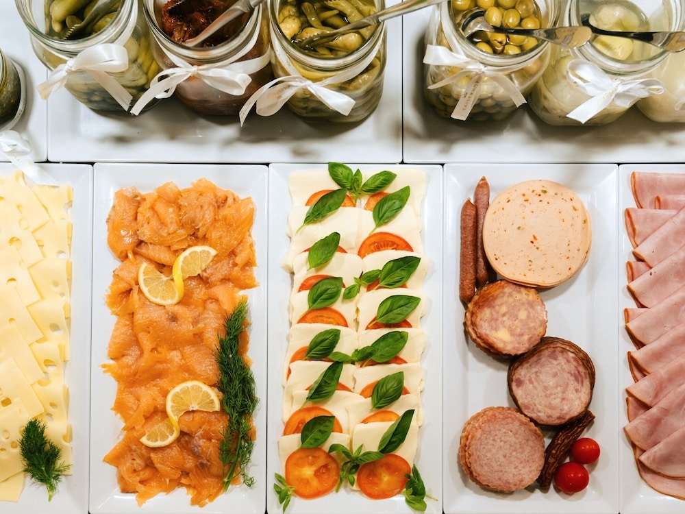 朝食ビュッフェ