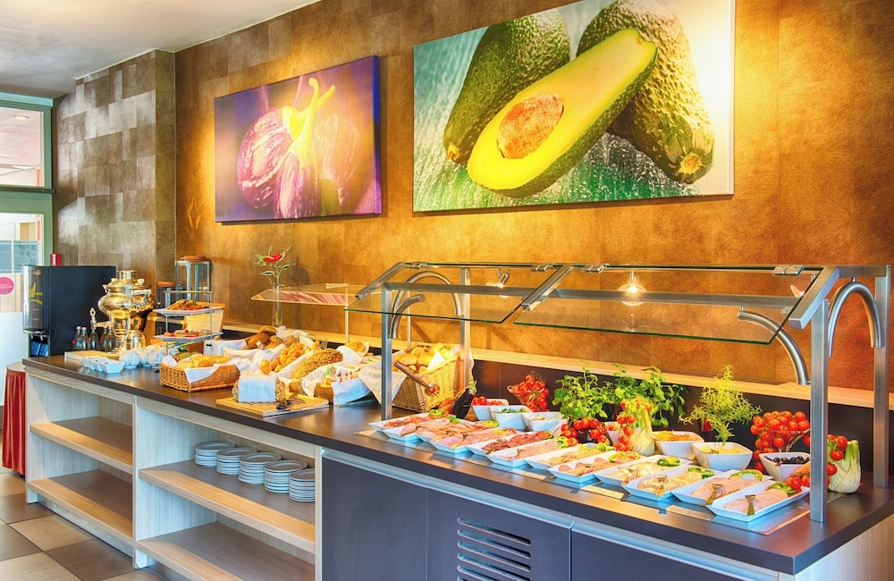 朝食ビュッフェ