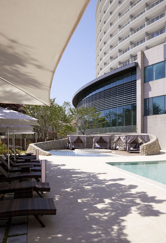 プールサイドバー