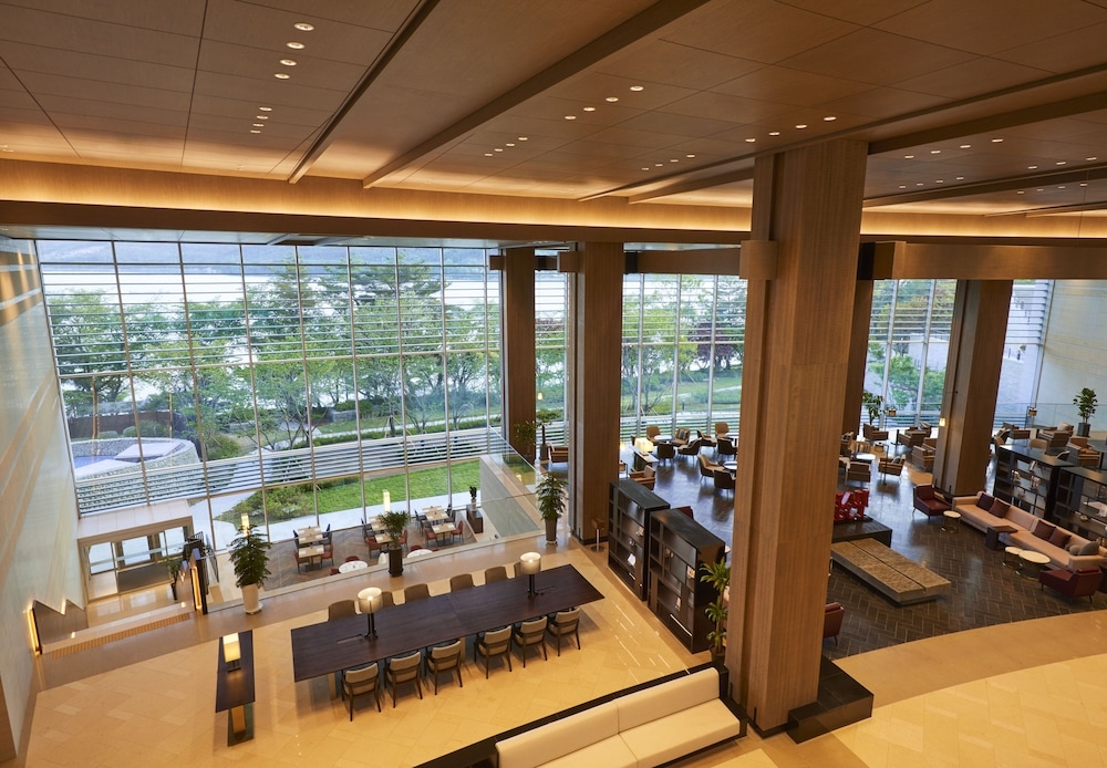 ロビー応接スペース