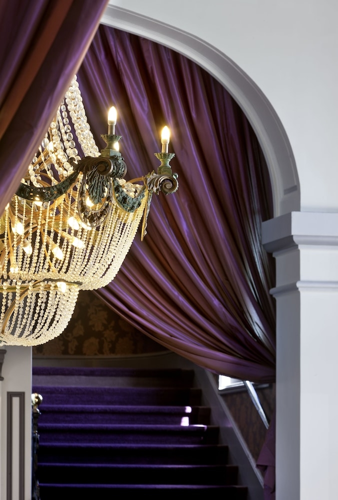 ロビーラウンジ