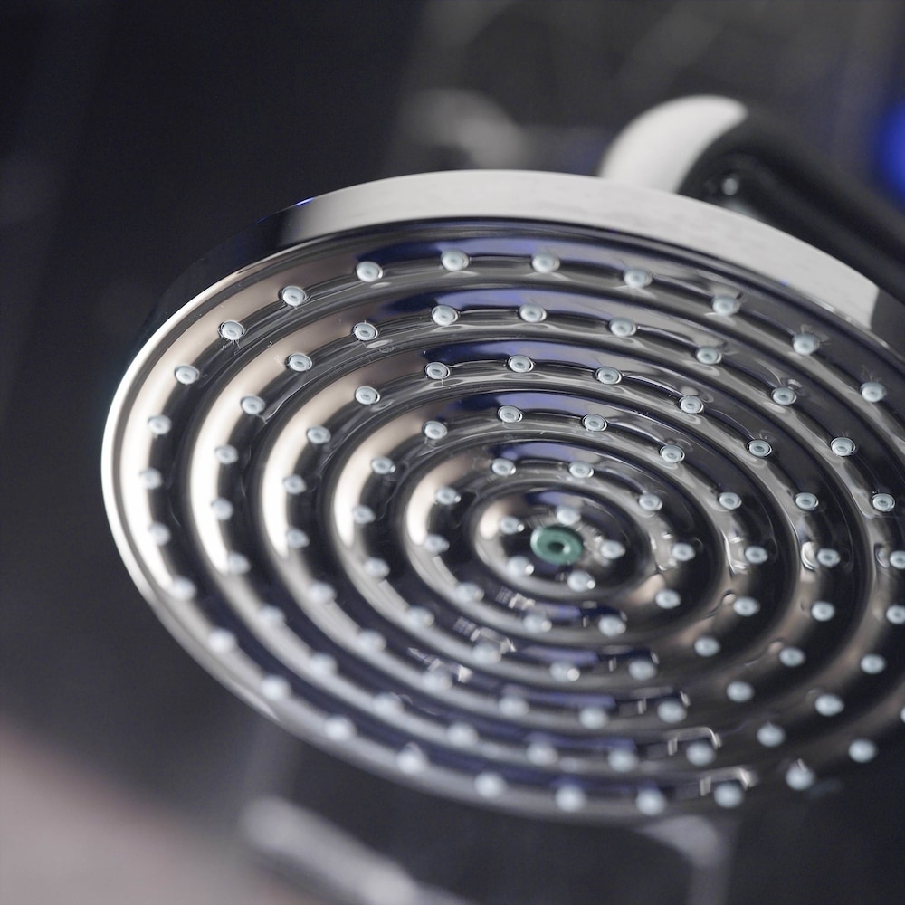 バスルームのシャワー