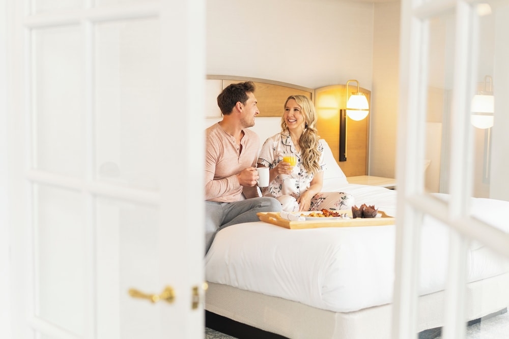 客室内のダイニングエリア