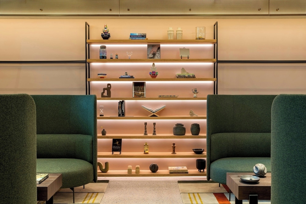 ロビーラウンジ