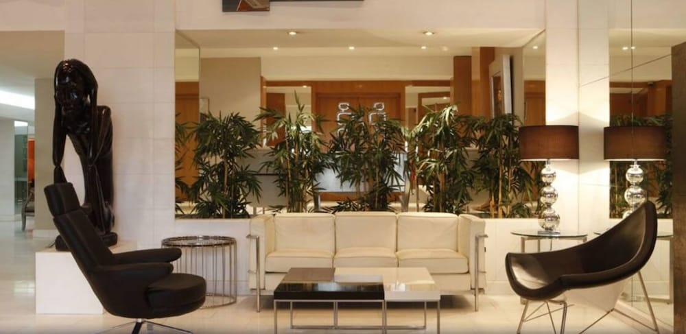 ロビー応接スペース