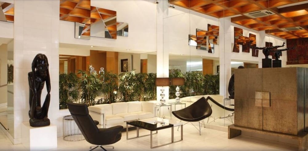 ロビー応接スペース