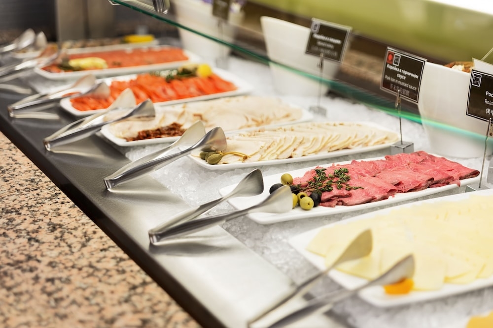 朝食ビュッフェ