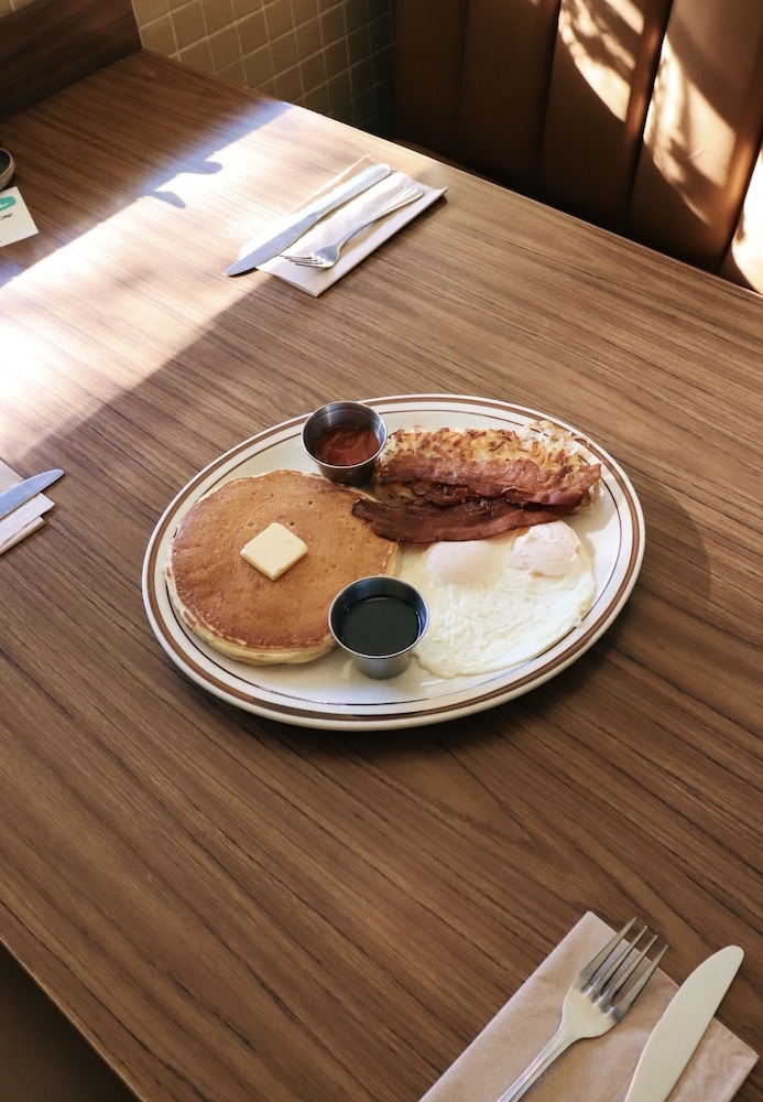 客室内のダイニングエリア