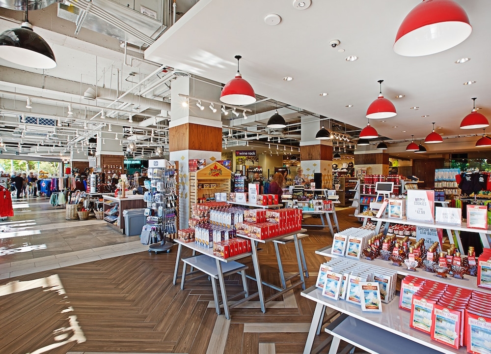 ショッピングモール