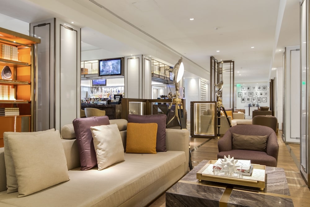 ロビー応接スペース