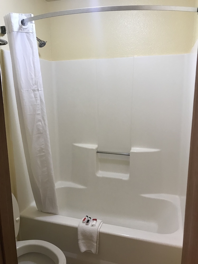 バスルームのシャワー