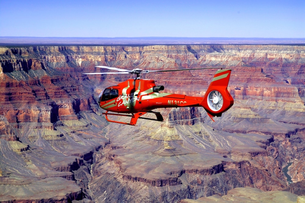 ヘリコプター / 飛行機ツアー