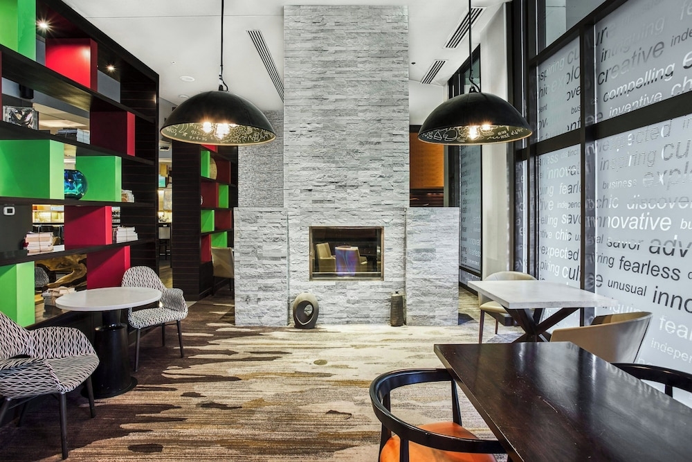 ロビー応接スペース