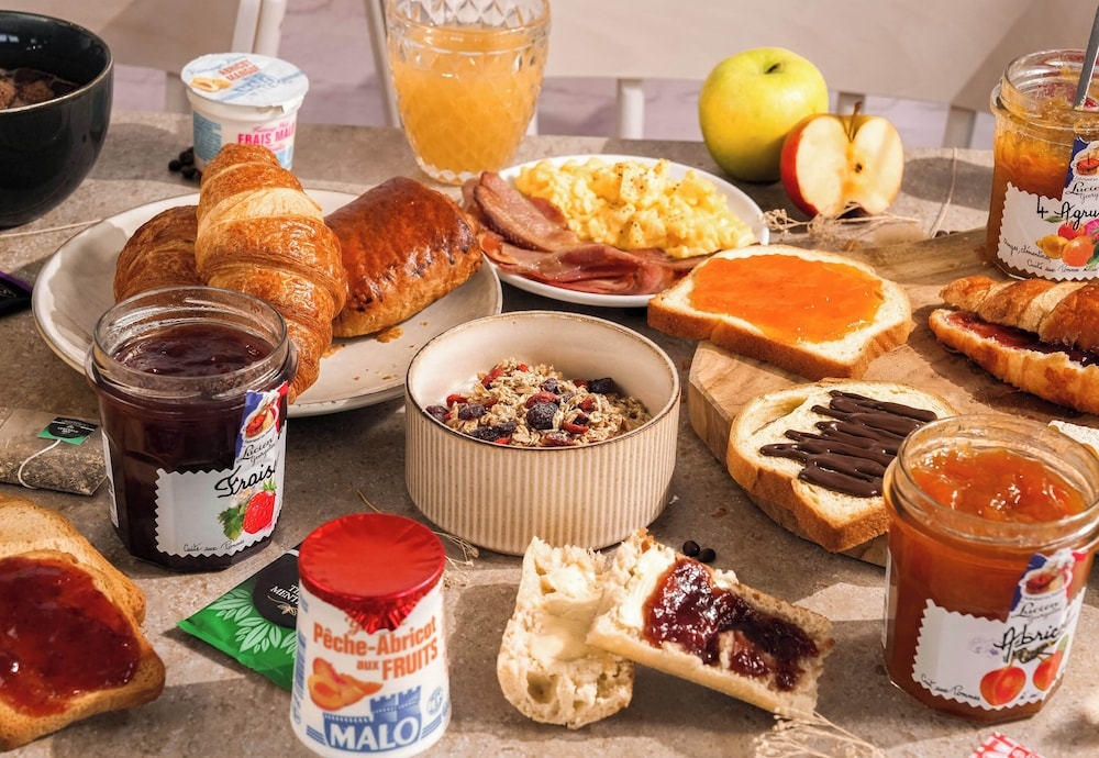 朝食ビュッフェ