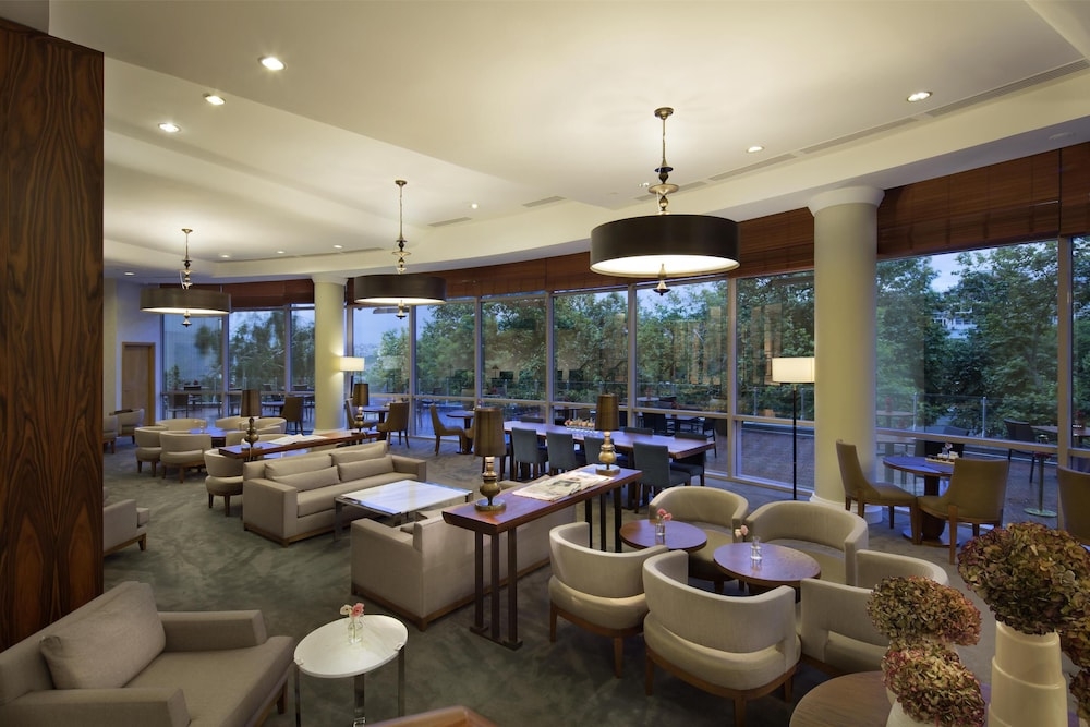 エグゼクティブ ラウンジ