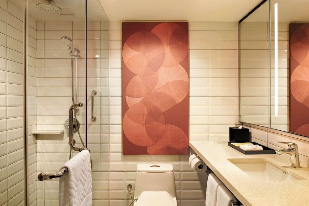 バスルームのシャワー