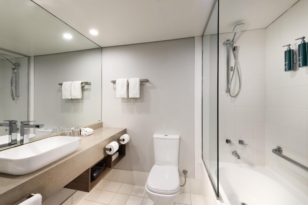 バスルームのシャワー