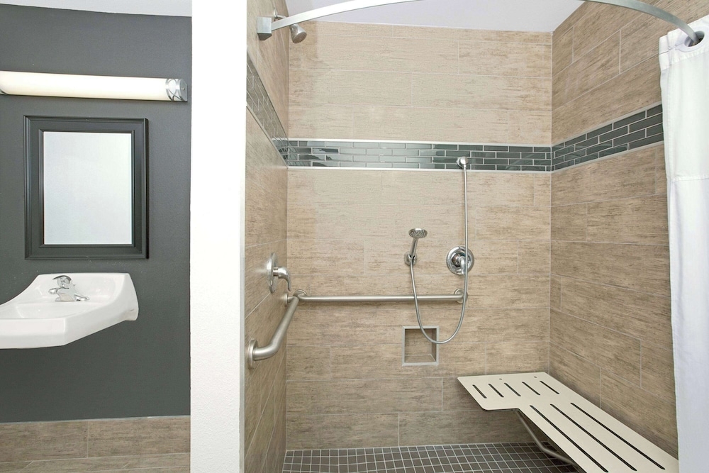 バリアフリー バスルーム