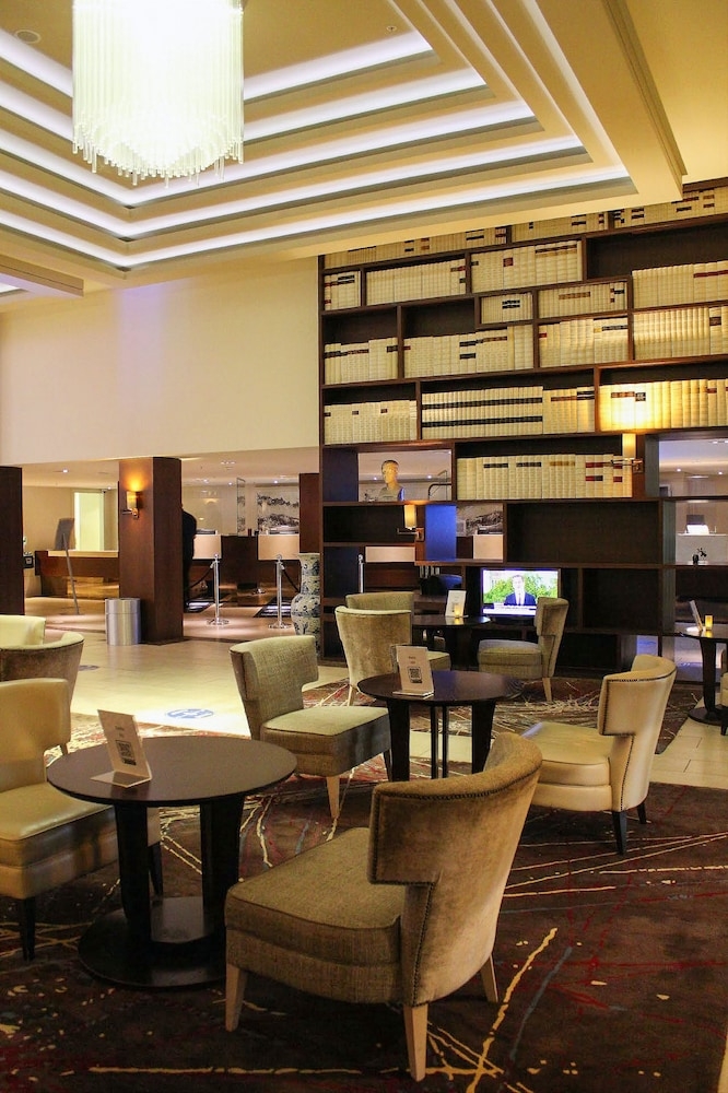 ロビーラウンジ