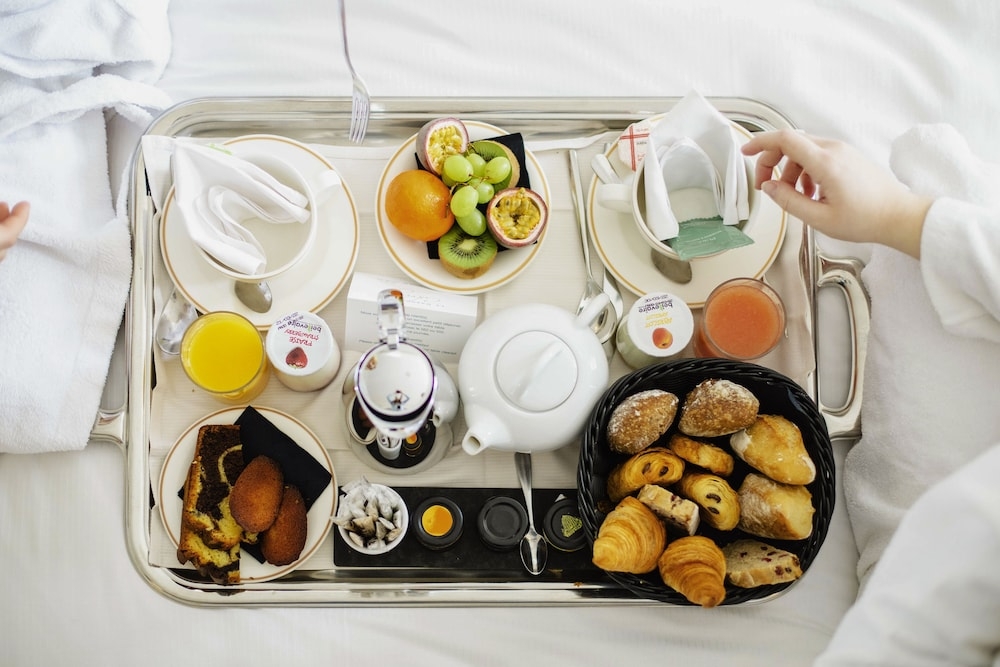 ルームサービス