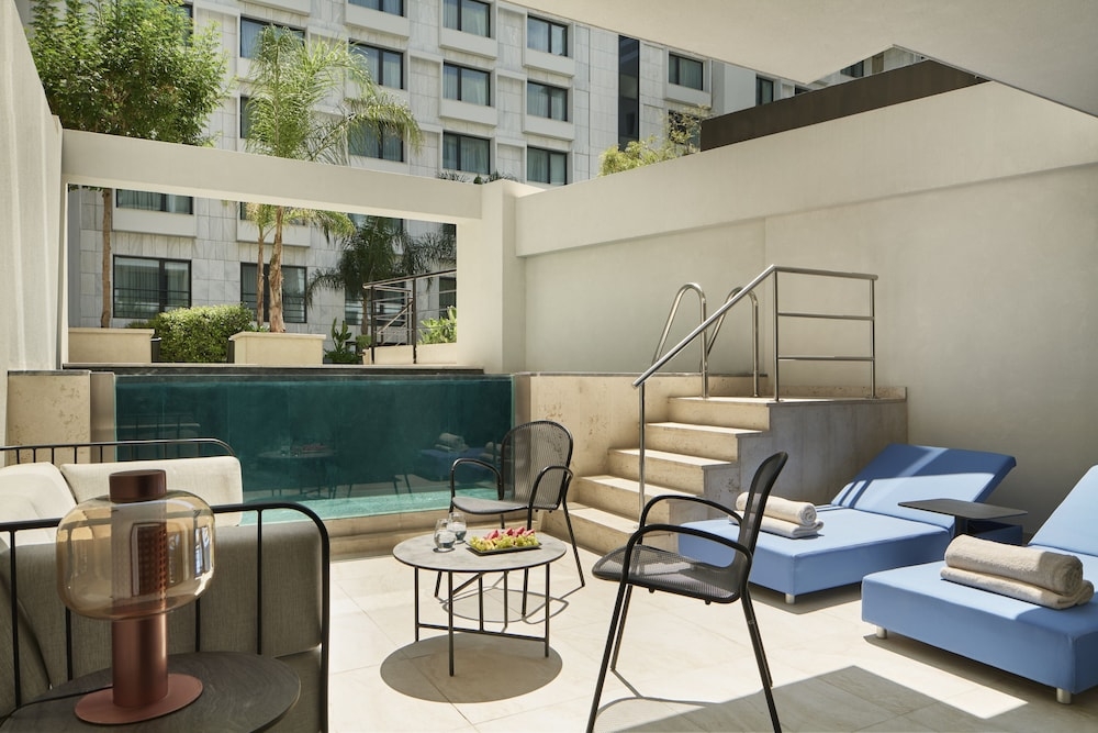 プライベートプール