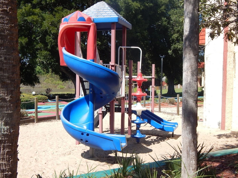 子供用の遊び場 - 屋外