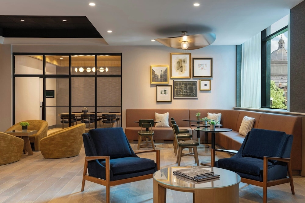 ロビーラウンジ