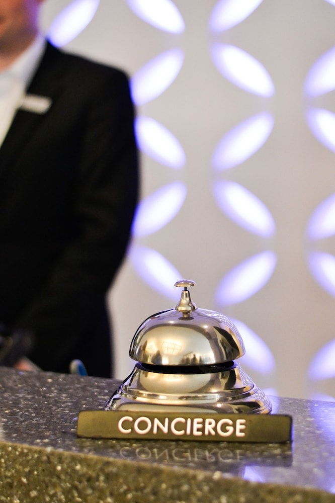 コンシェルジュ デスク