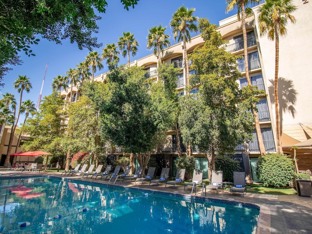 子供用の遊び場 - 屋外