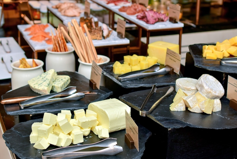 朝食ビュッフェ