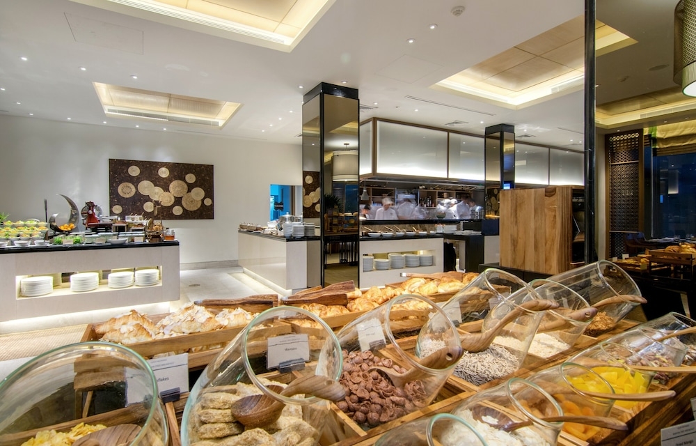 朝食ビュッフェ