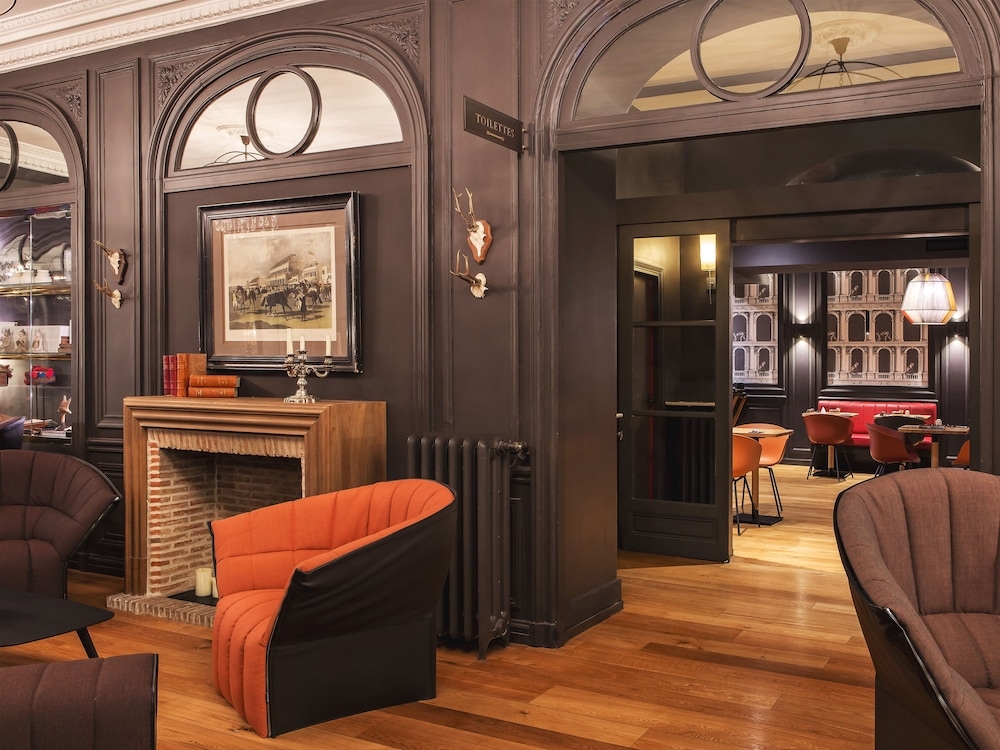 ロビー応接スペース