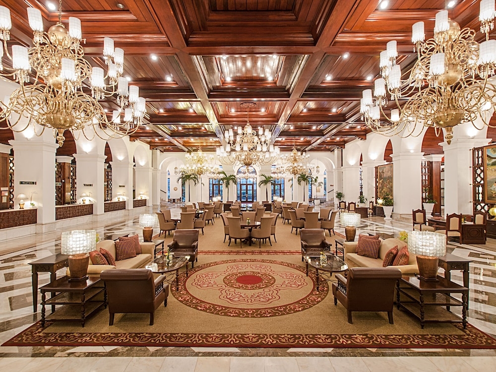 ロビーラウンジ