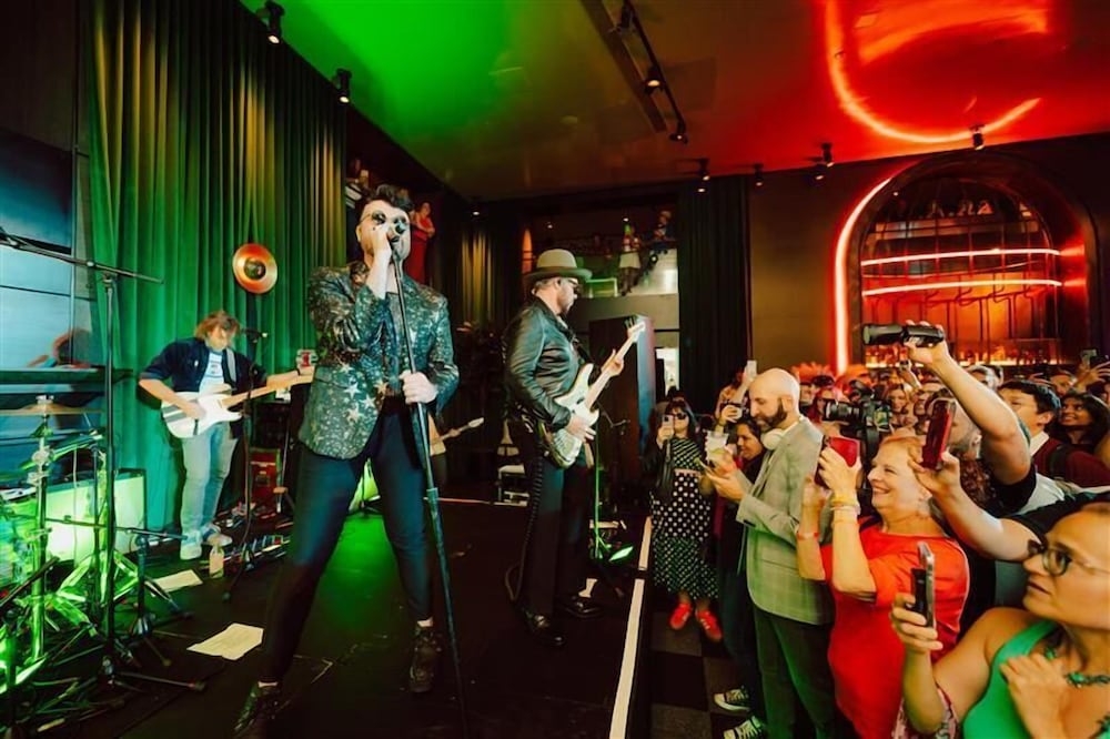 ロビーラウンジ