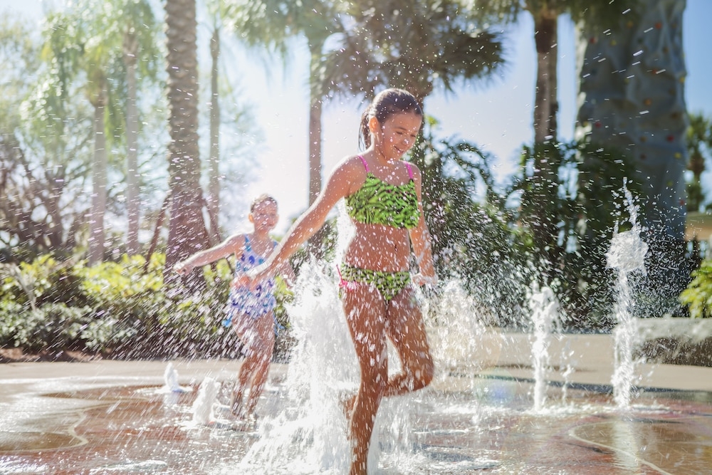 子供用の遊び場 - 屋外
