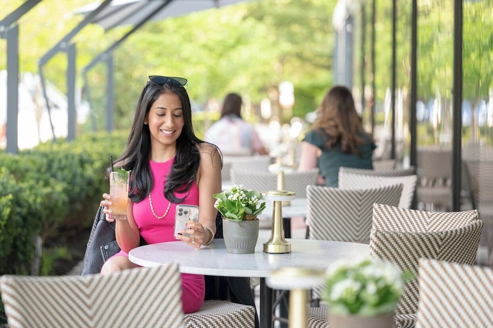 屋外ダイニングエリア