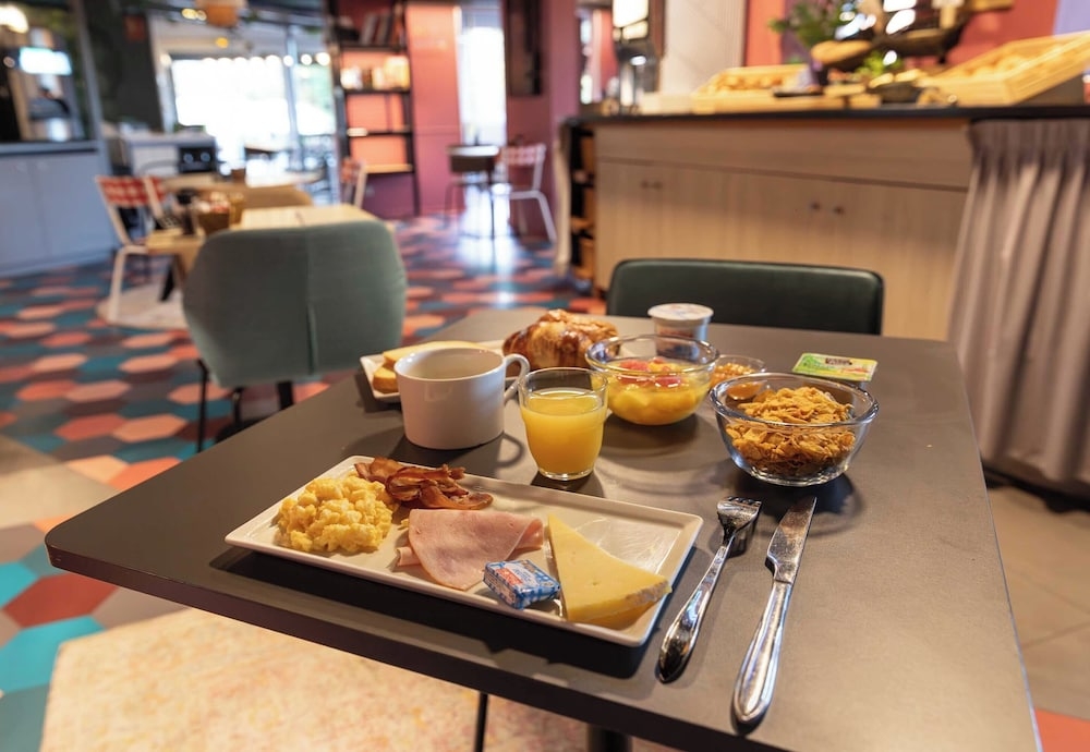 朝食ビュッフェ