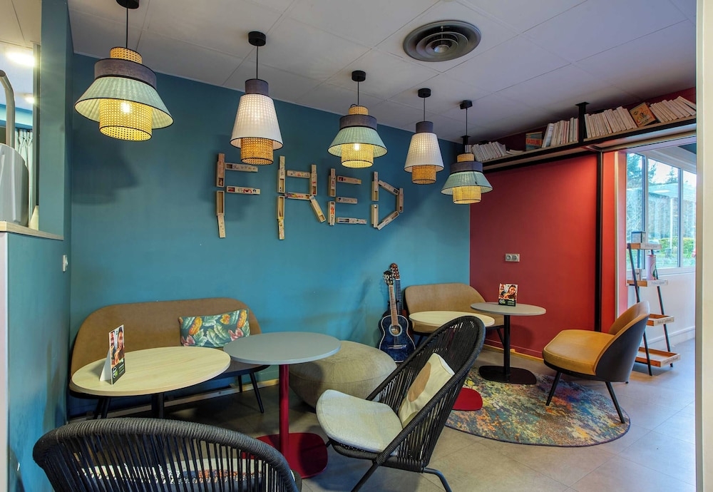 ロビー応接スペース