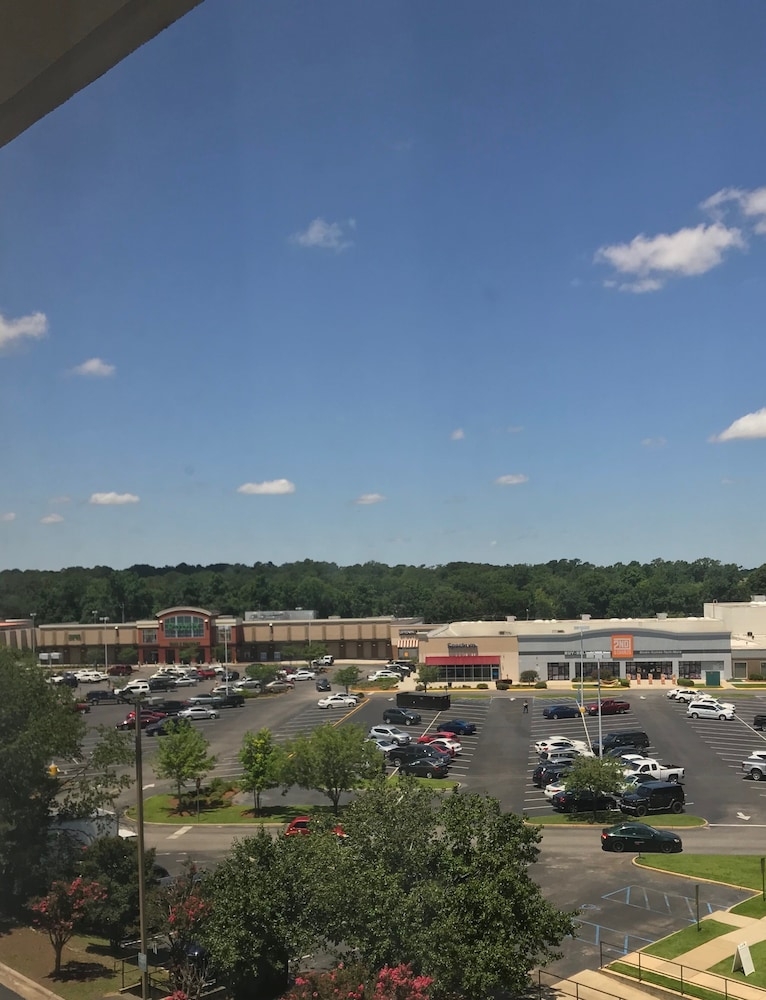 ショッピングモール