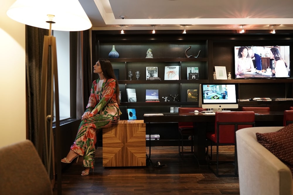 ロビーラウンジ