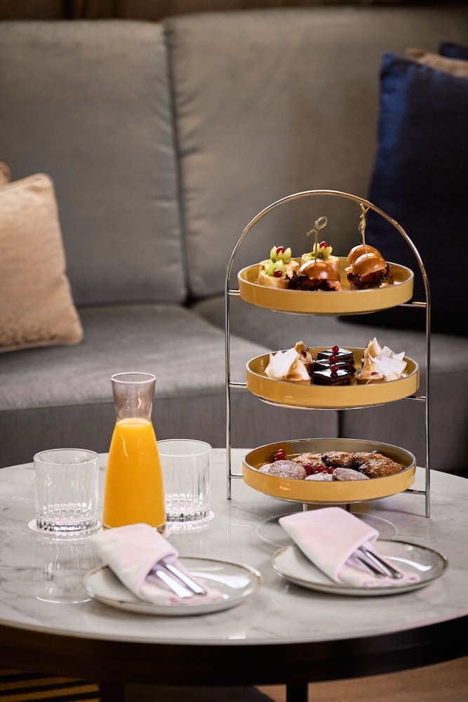 客室内のダイニングエリア