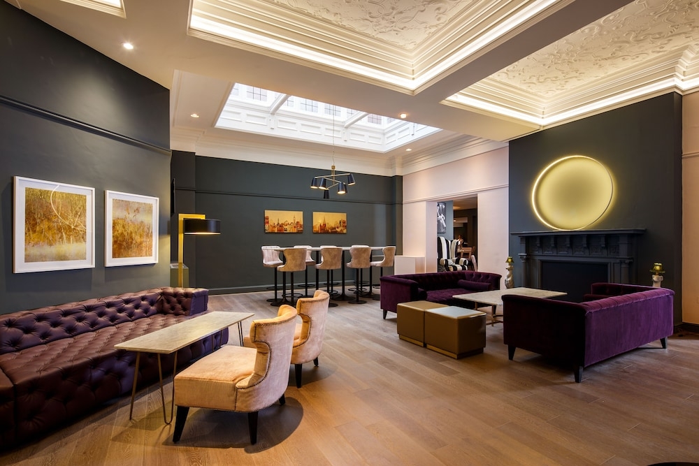 ロビーラウンジ