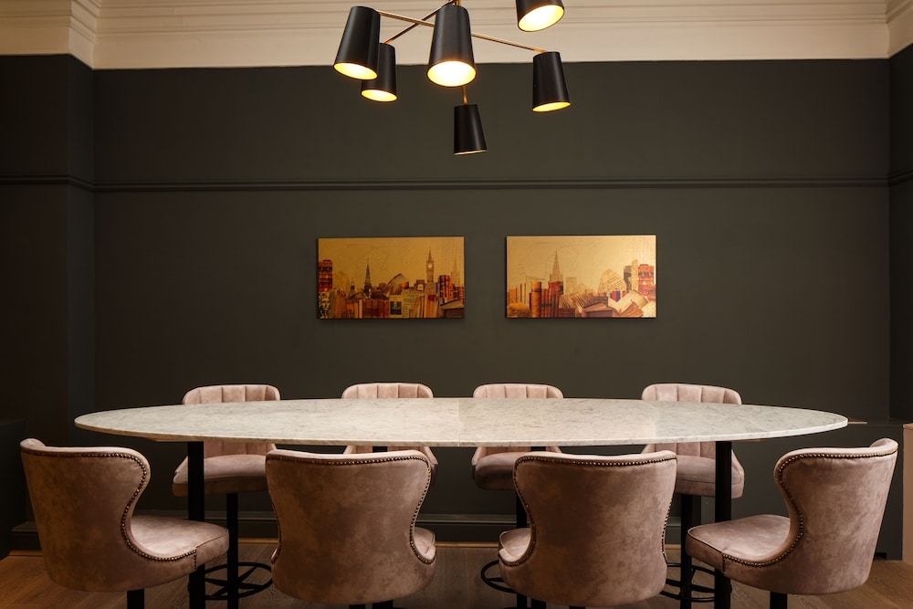 ロビー応接スペース