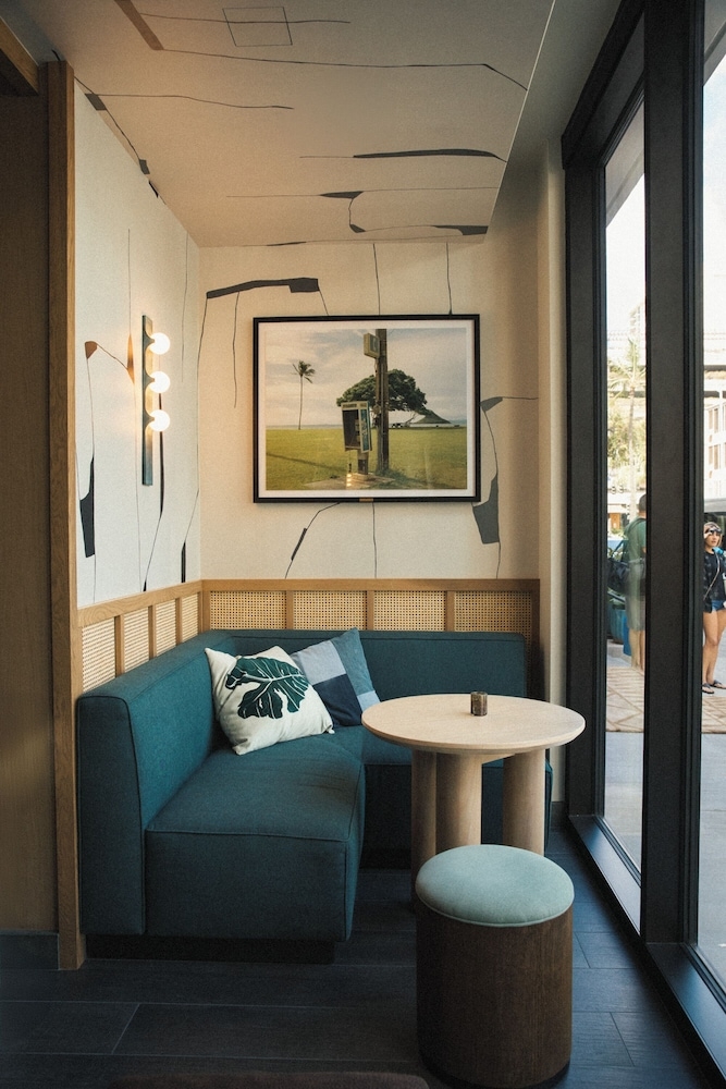 ロビーラウンジ