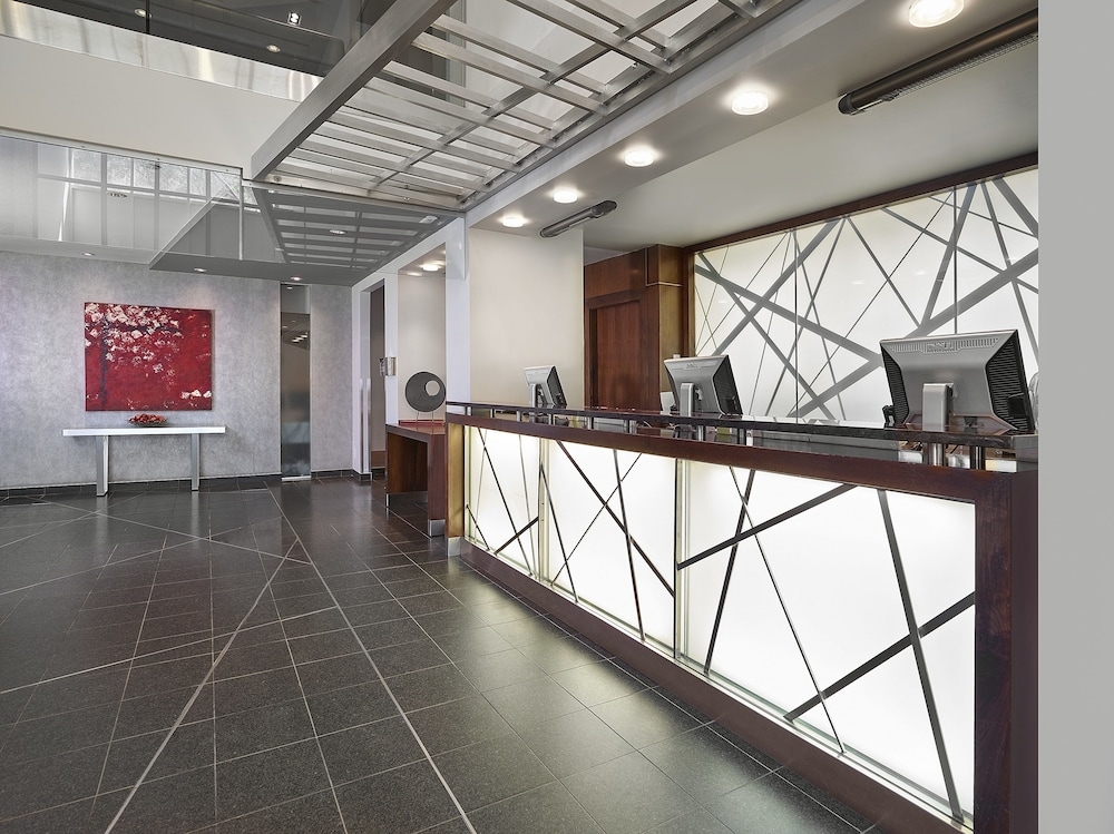 コンシェルジュ デスク